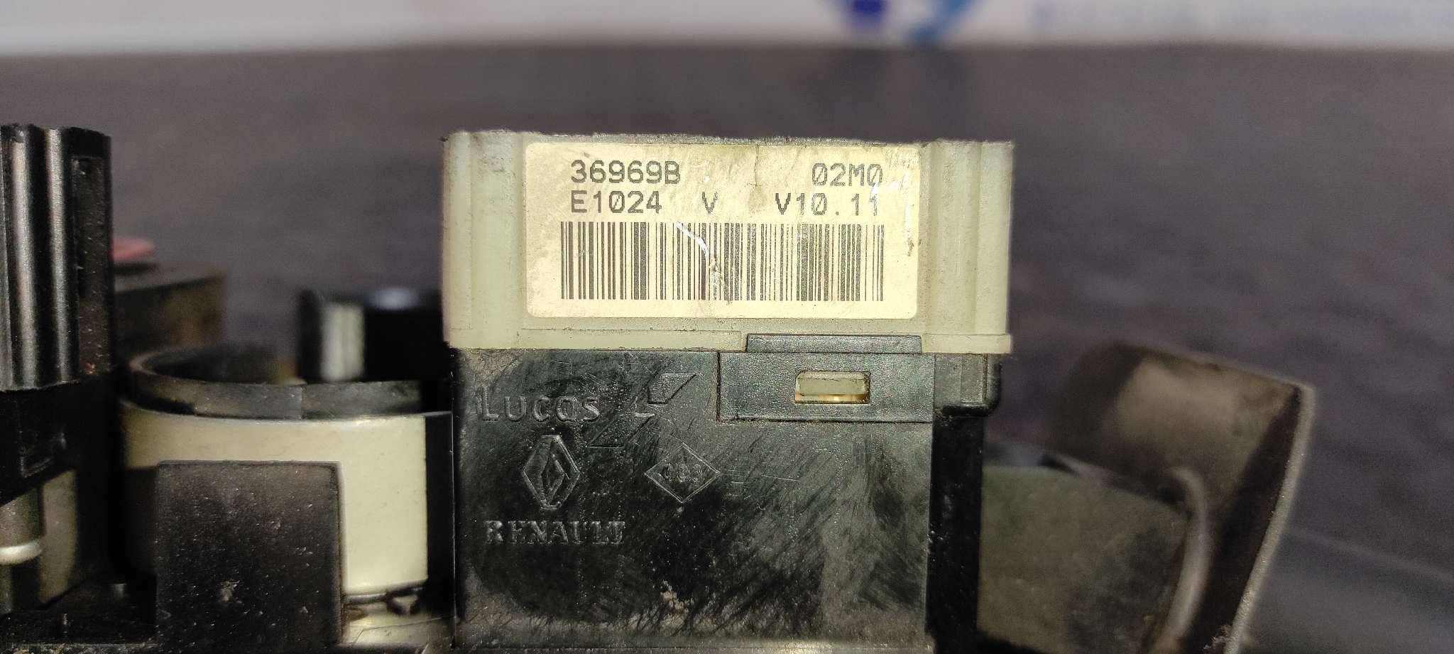 MANDO MULTIFUNCION RENAULT MASTER DOBLE CABINE, CAJA ABIERTA/CHASIS - vista 2