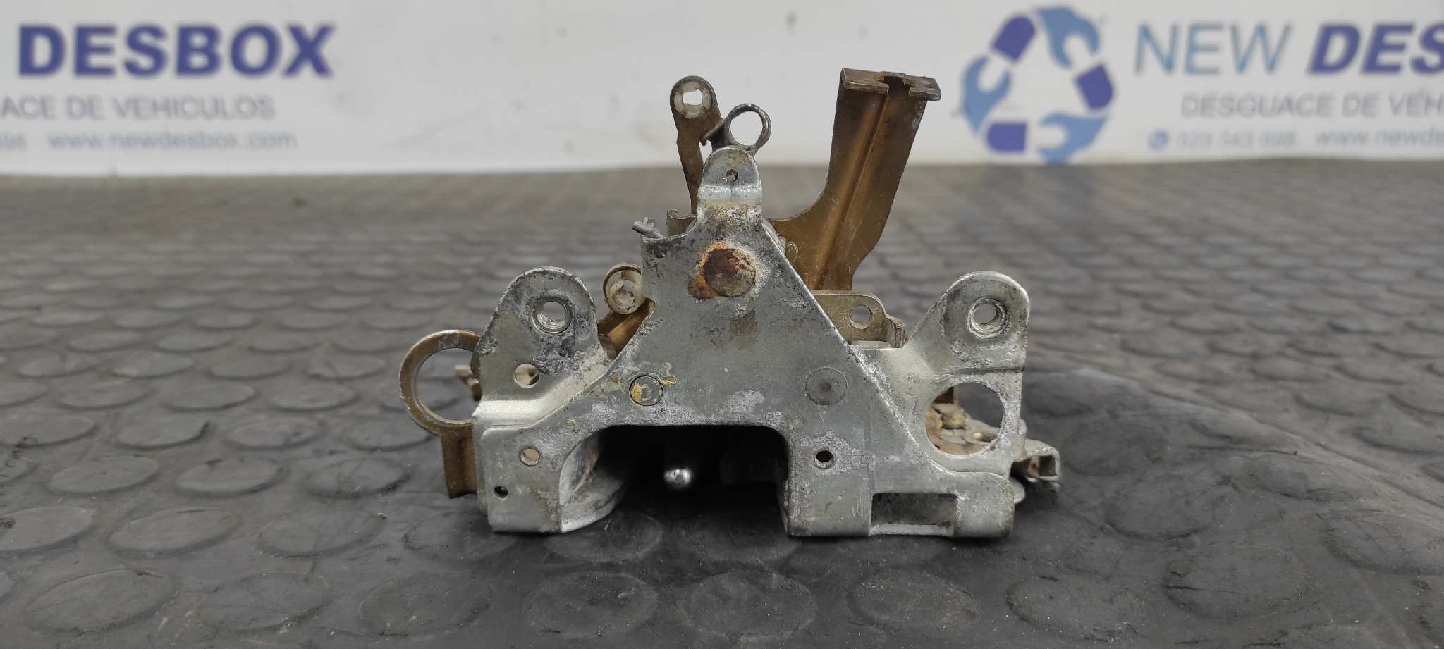 CERRADURA PUERTA DELANTERA IZQUIERDA MERCEDES-BENZ CLASE S (W126) BERLINA+COUPE - vista 4