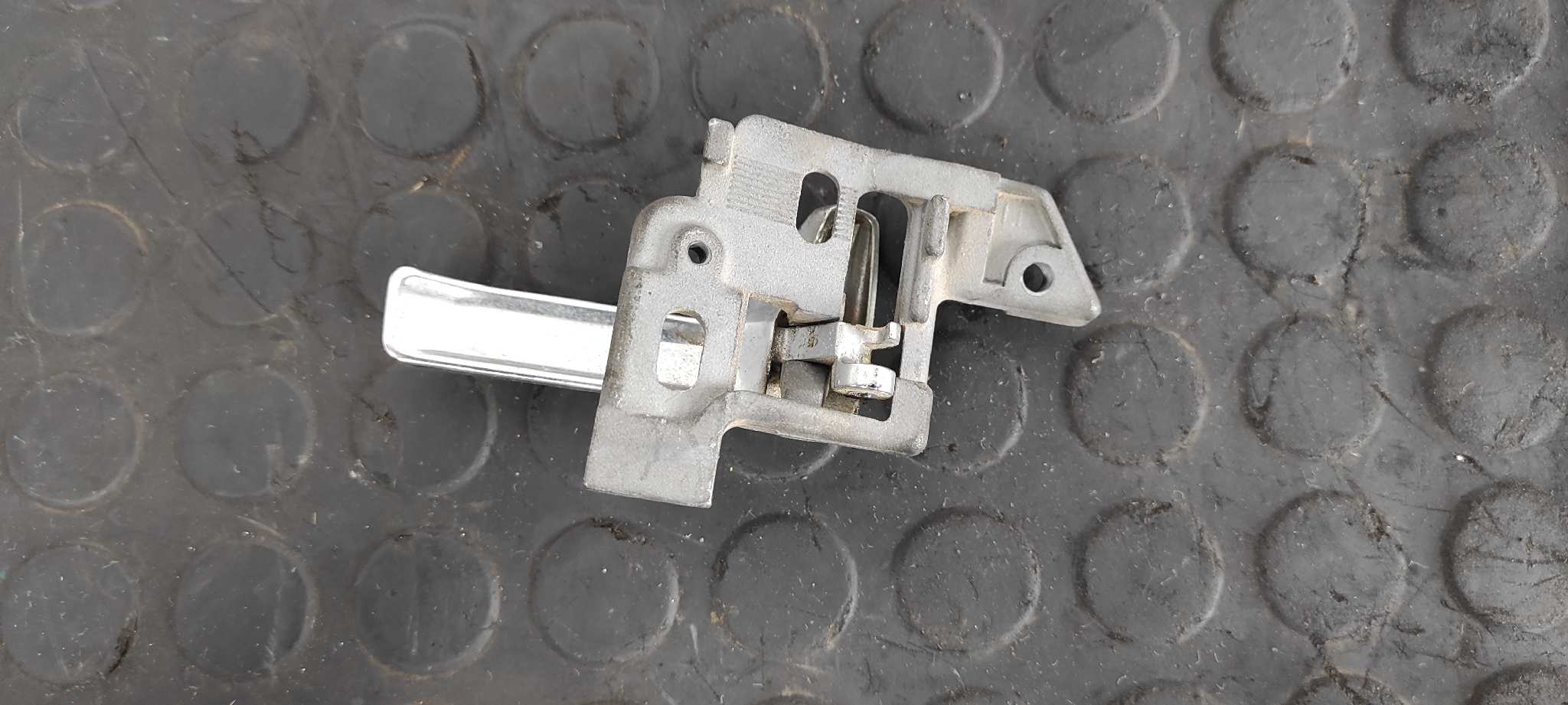 MANETA INTERIOR DELANTERA IZQUIERDA MERCEDES-BENZ CLASE S (W126) BERLINA+COUPE - vista 3