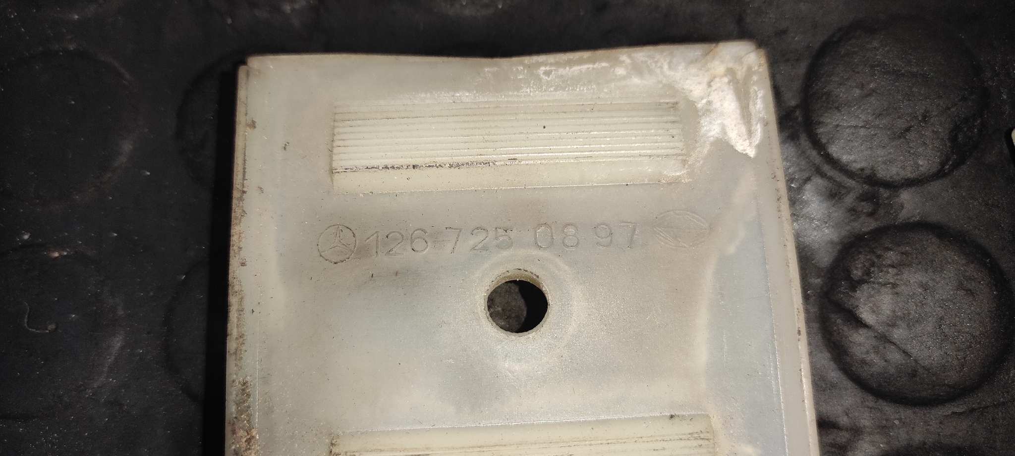 LUNA DELANTERA IZQUIERDA MERCEDES-BENZ CLASE S (W126) BERLINA+COUPE - vista 2