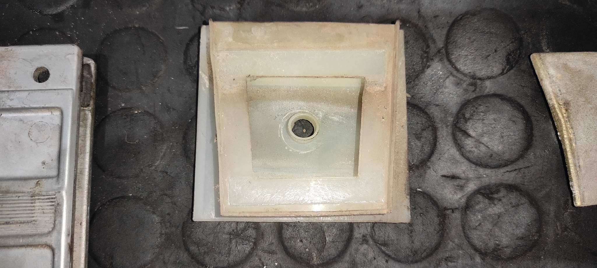 LUNA DELANTERA IZQUIERDA MERCEDES-BENZ CLASE S (W126) BERLINA+COUPE - vista 4