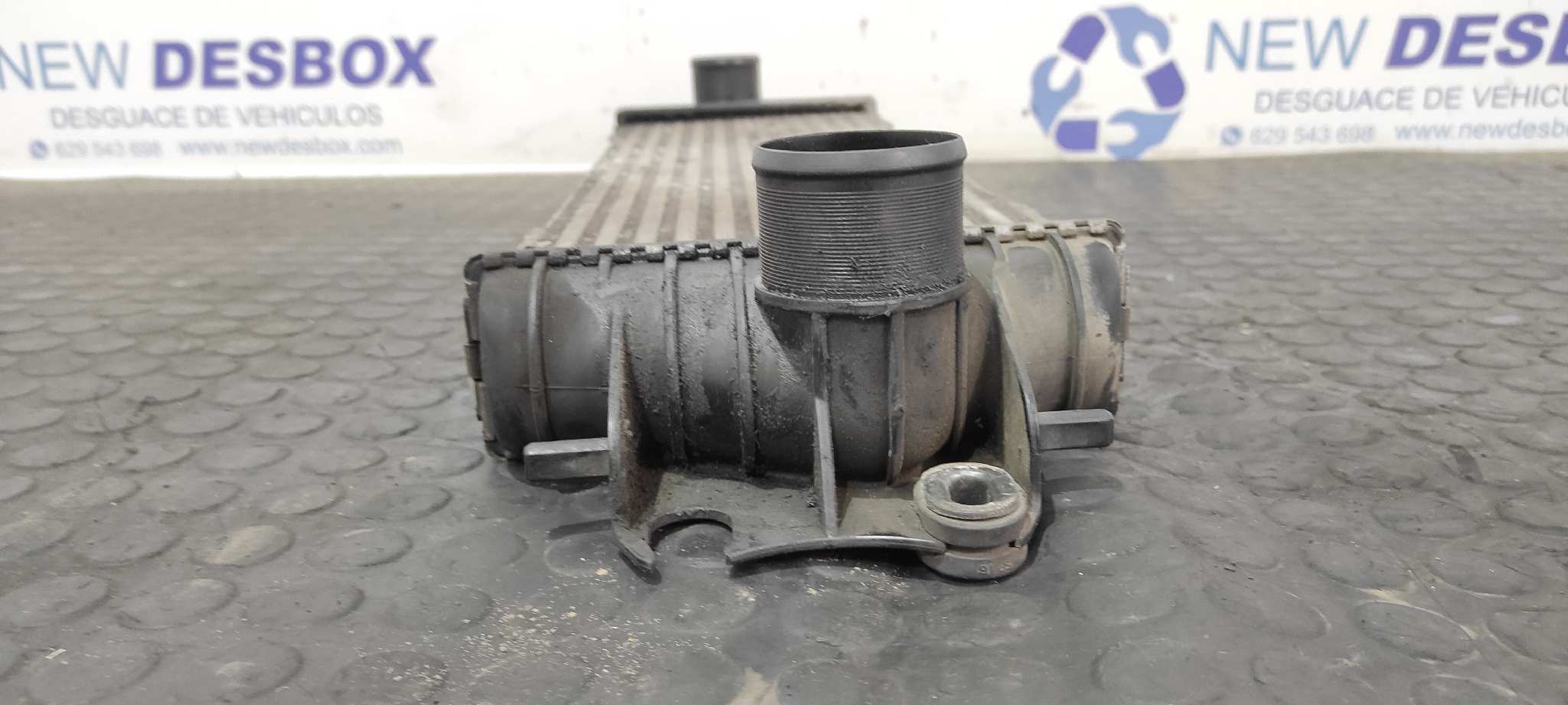 INTERCOOLER RENAULT TRAFIC COMBI (AB 4.01) - vista 2