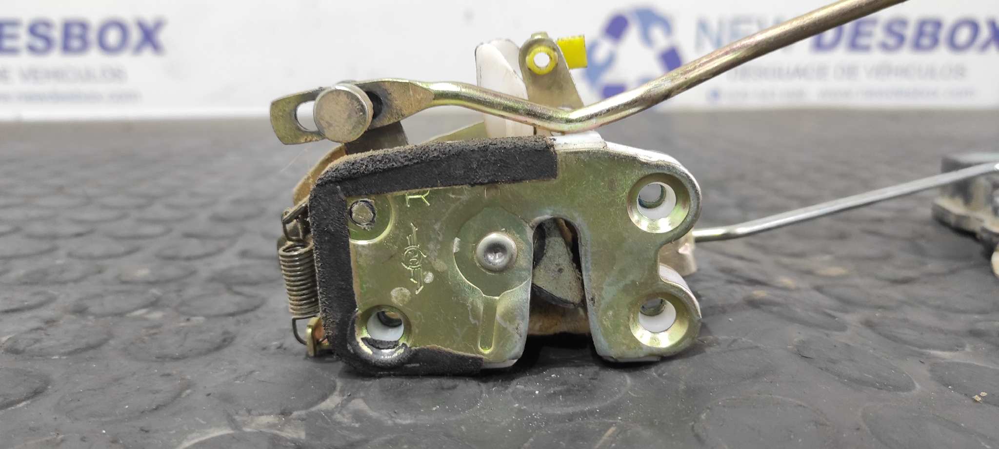 CERRADURA PUERTA DELANTERA DERECHA SSANGYONG MUSSO - vista 3