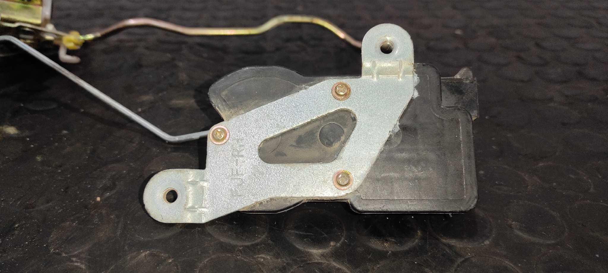 CERRADURA PUERTA DELANTERA DERECHA SSANGYONG MUSSO - vista 4