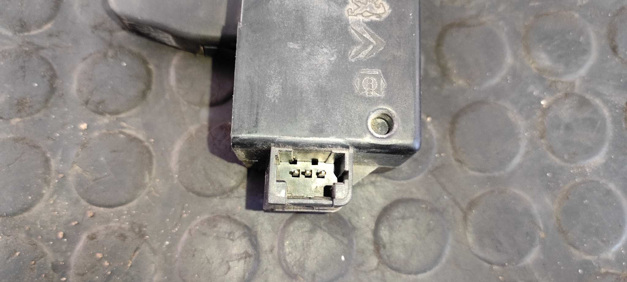 CERRADURA MALETERO / PORTON PEUGEOT 307 (S1) - vista 4