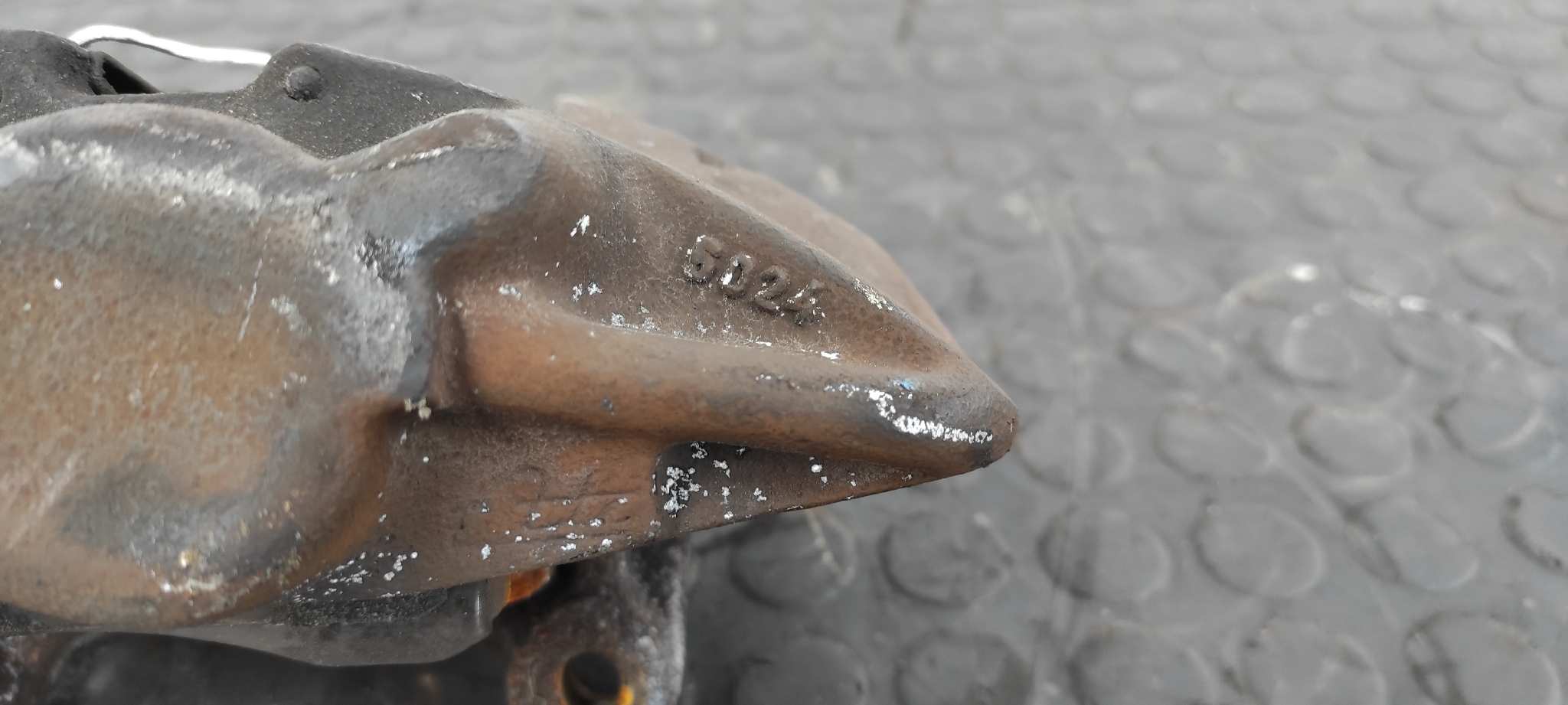 PINZA DE FRENO DELANTERA IZQUIERDA MERCEDES-BENZ CLASE E (W124) BERLINA - vista 7