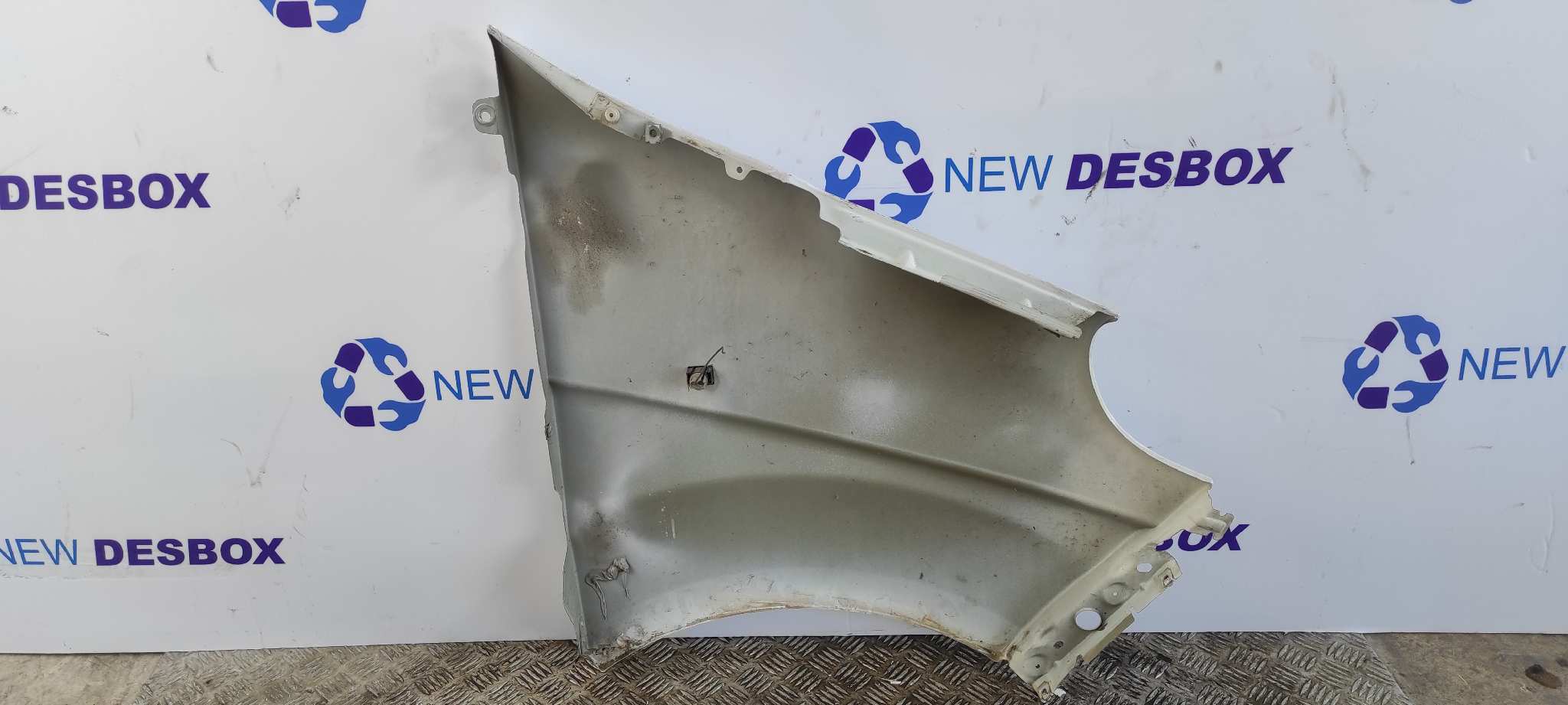 ALETA DELANTERA IZQUIERDA RENAULT TRAFIC COMBI (AB 4.01) - vista 3