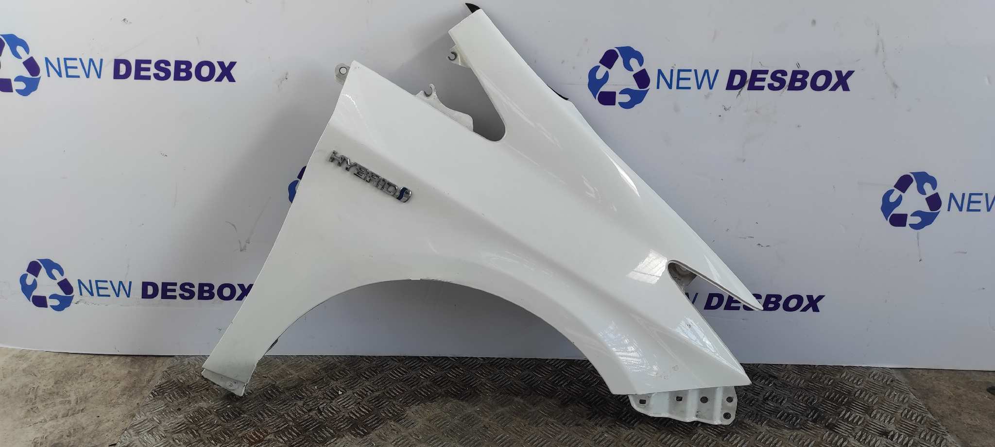 ALETA DELANTERA DERECHA TOYOTA PRIUS (NHW30)