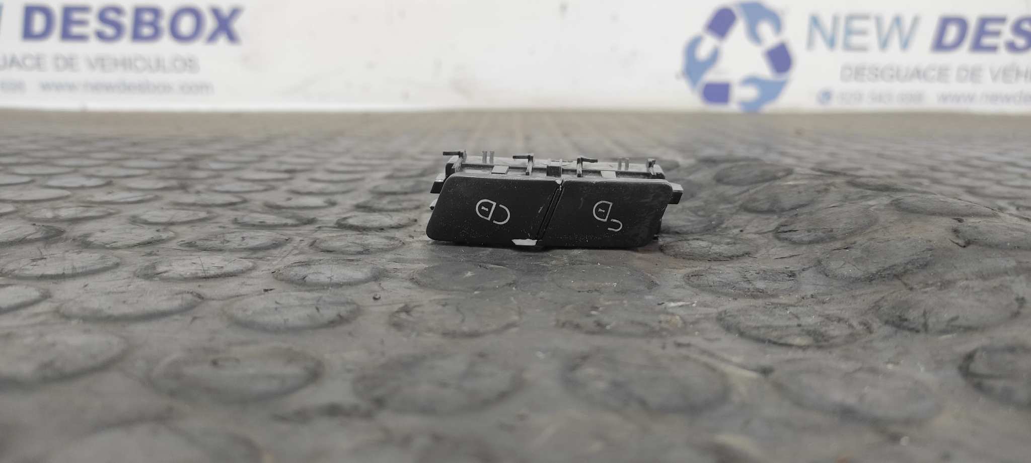 INTERRUPTOR MERCEDES-BENZ CLASE C (W204) BERLINA