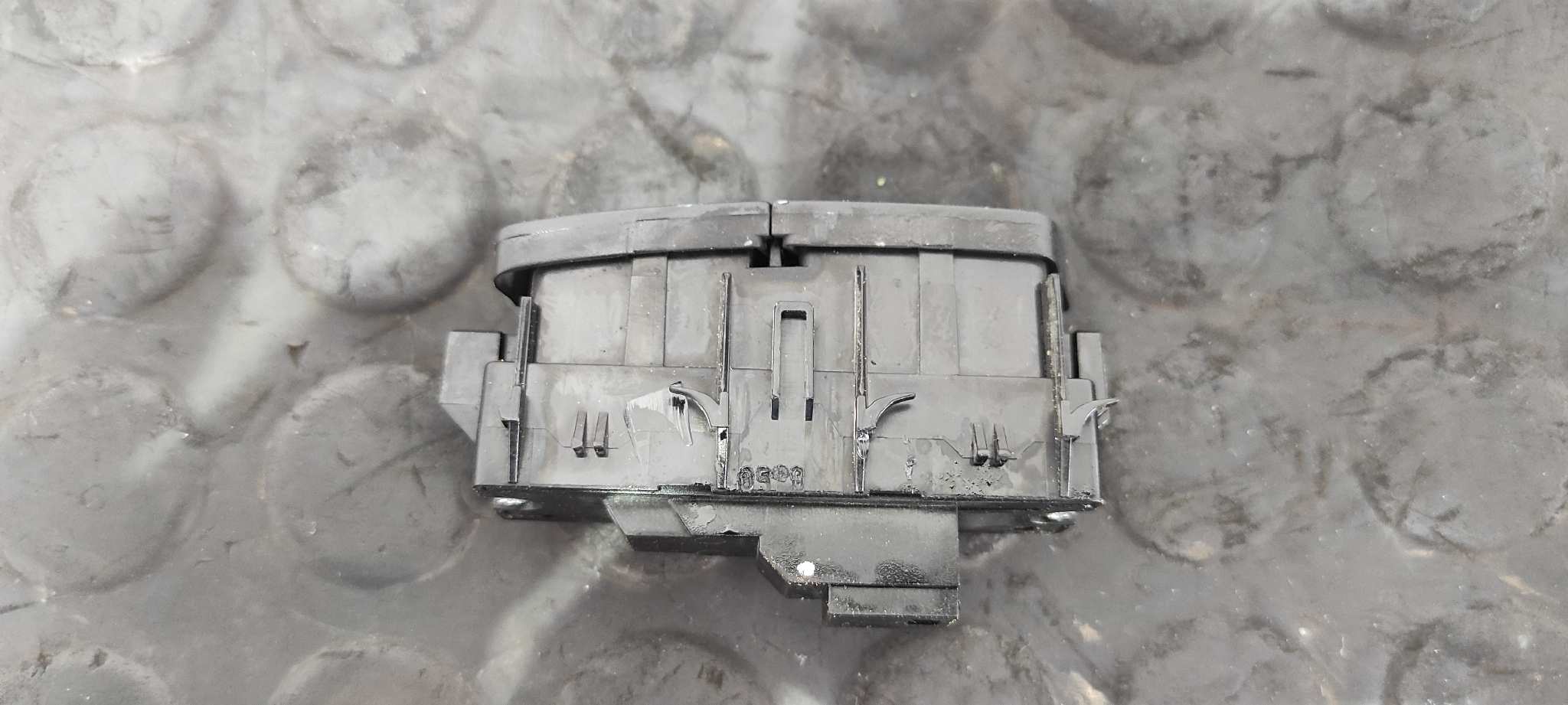 INTERRUPTOR MERCEDES-BENZ CLASE C (W204) BERLINA - vista 3