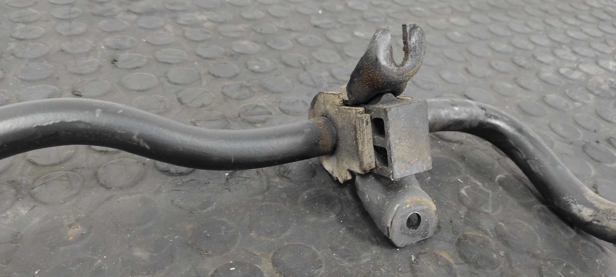 BARRA ESTABILIZADORA DELANTERA NISSAN QASHQAI (J10) - vista 3