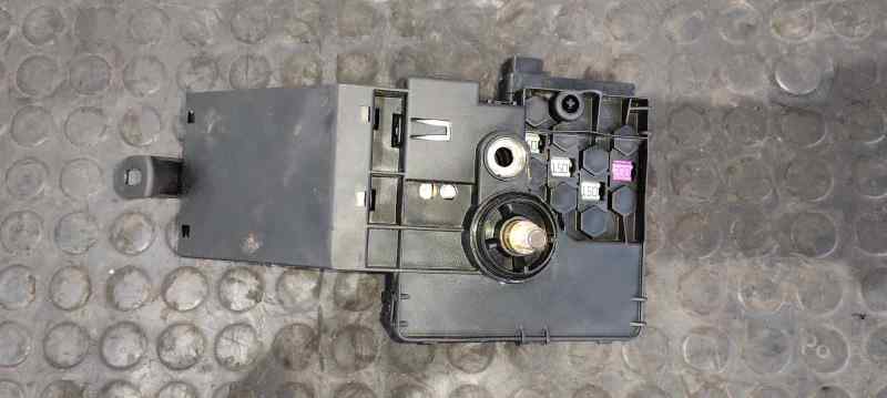 CAJA RELES / FUSIBLES MERCEDES-BENZ CLASE E (W211) BERLINA - vista 4