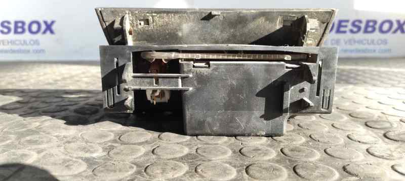 CENICERO MERCEDES-BENZ CLASE E (W211) BERLINA - vista 3