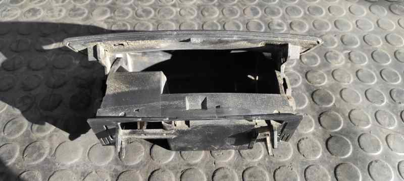 CENICERO MERCEDES-BENZ CLASE E (W211) BERLINA - vista 2