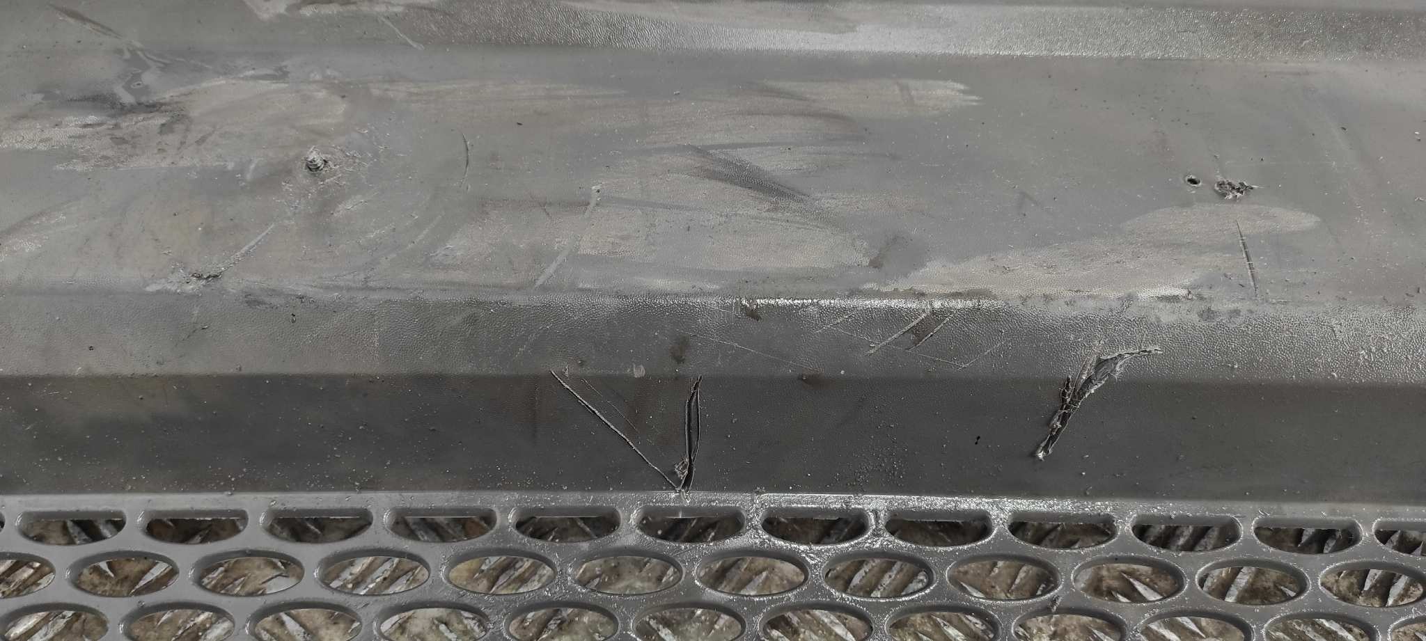 REJILLA PARAGOLPES CENTRAL FORD TRANSIT CAJA CERRADA, CORTA (FY) (2000 =>) - vista 4