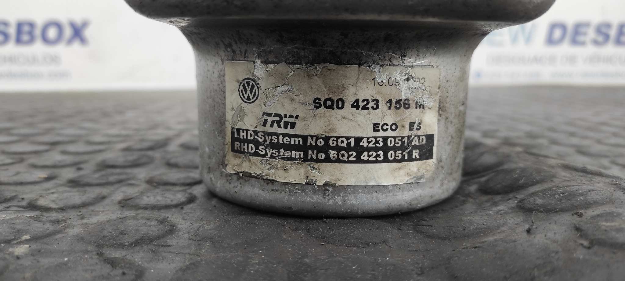 BOMBA DIRECCION VOLKSWAGEN POLO (9N1) - vista 5