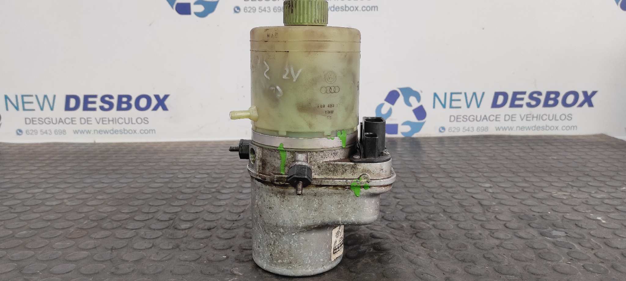 BOMBA DIRECCION VOLKSWAGEN POLO (9N1) - vista 2