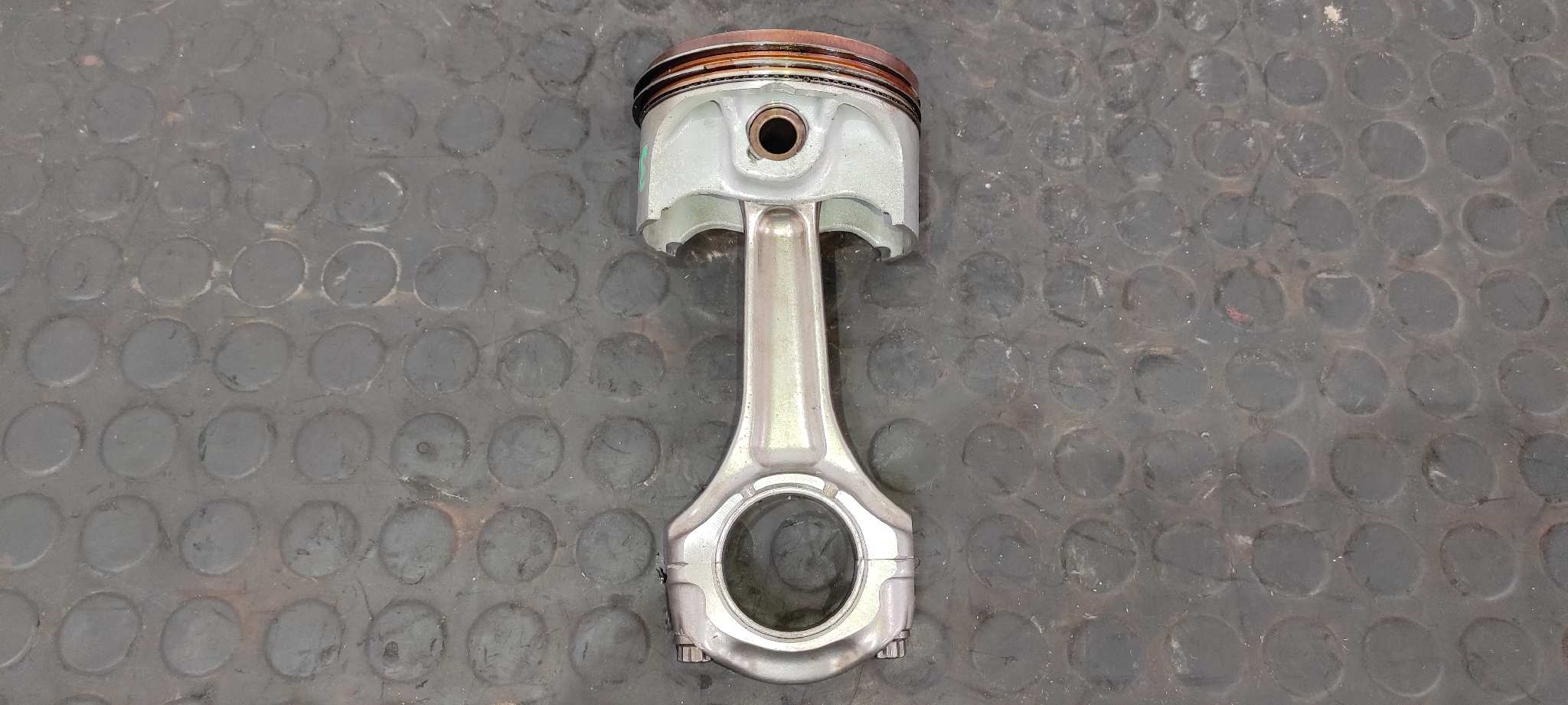 PISTON DUCATI MONSTER 796 - vista 2