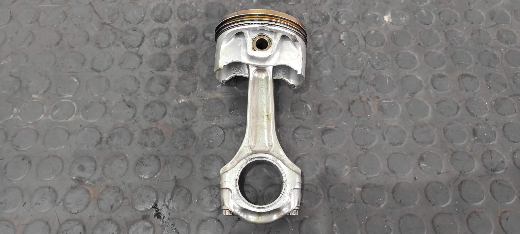 PISTON DUCATI MONSTER 796 - vista 2