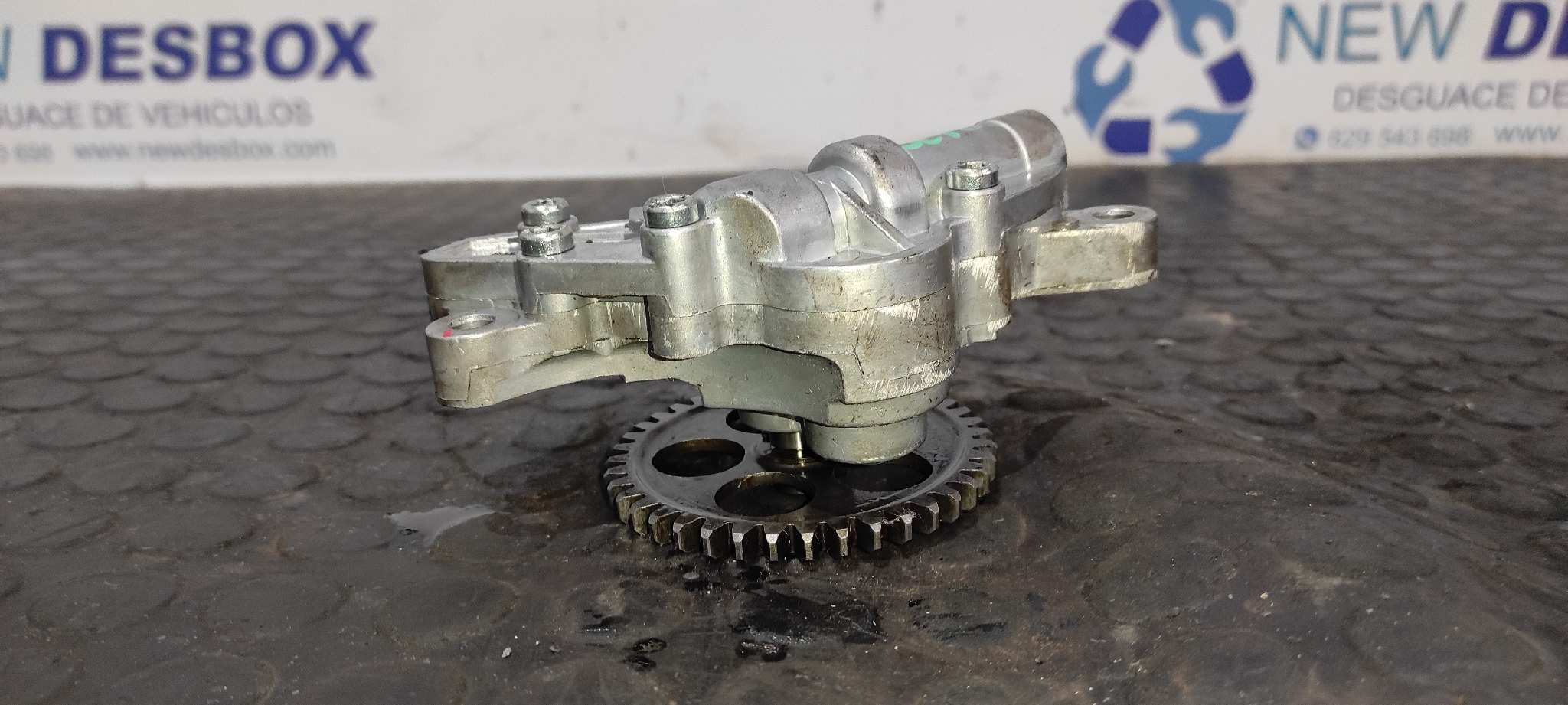 BOMBA ACEITE DUCATI MONSTER 796 - vista 5