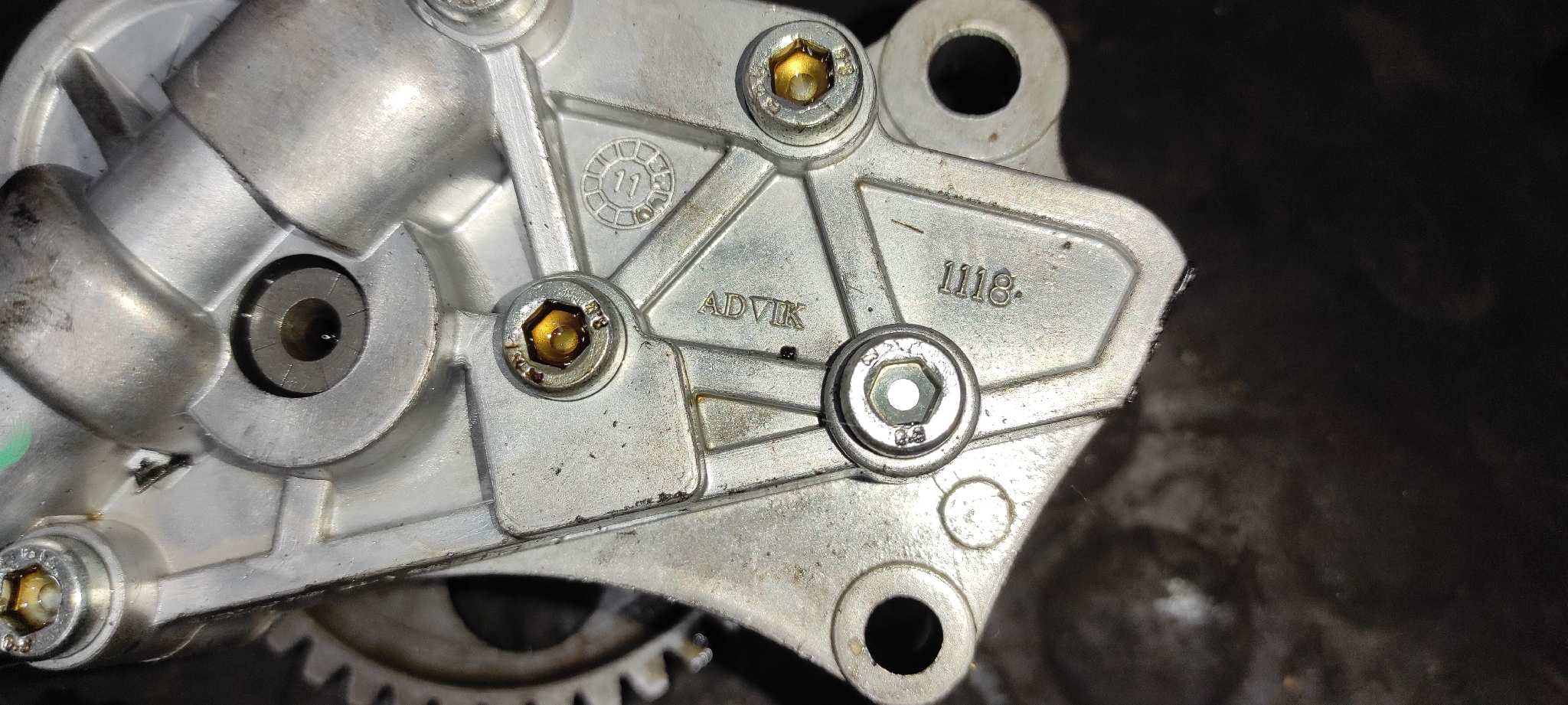 BOMBA ACEITE DUCATI MONSTER 796 - vista 3