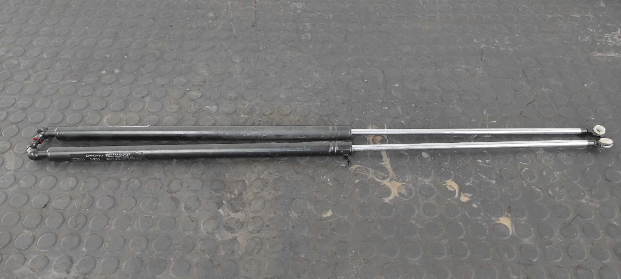 AMORTIGUADORES MALETERO / PORTON HYUNDAI COUPE (J2)