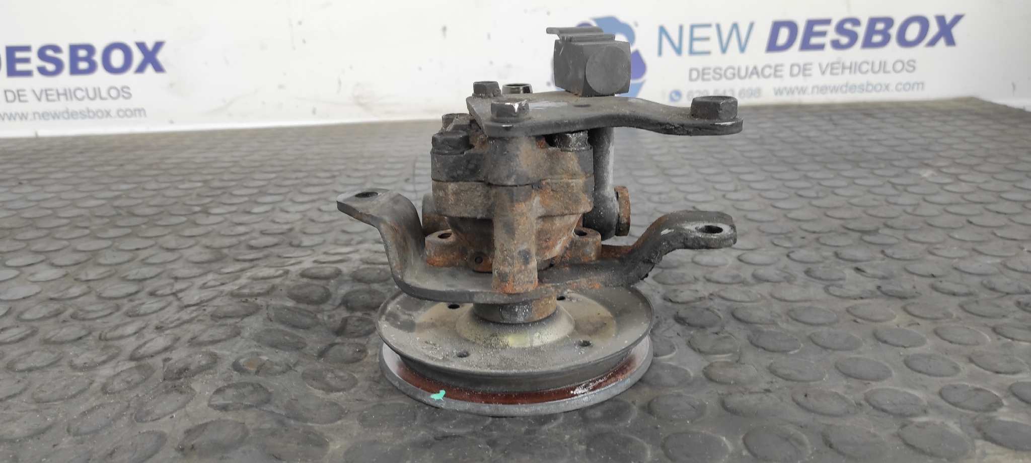 BOMBA DIRECCION NISSAN TERRANO/TERRANO.II (R20) - vista 4