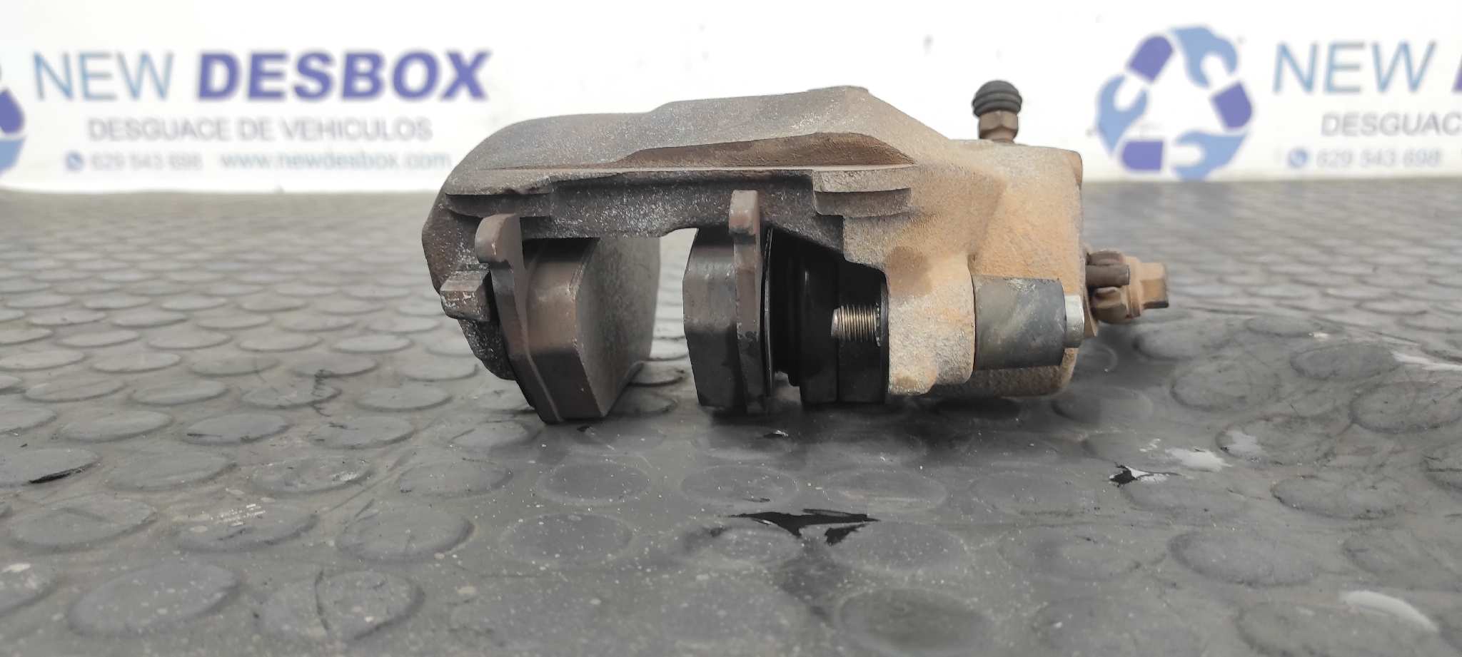 PINZA DE FRENO DELANTERA DERECHA VOLKSWAGEN POLO (9N3) - vista 2
