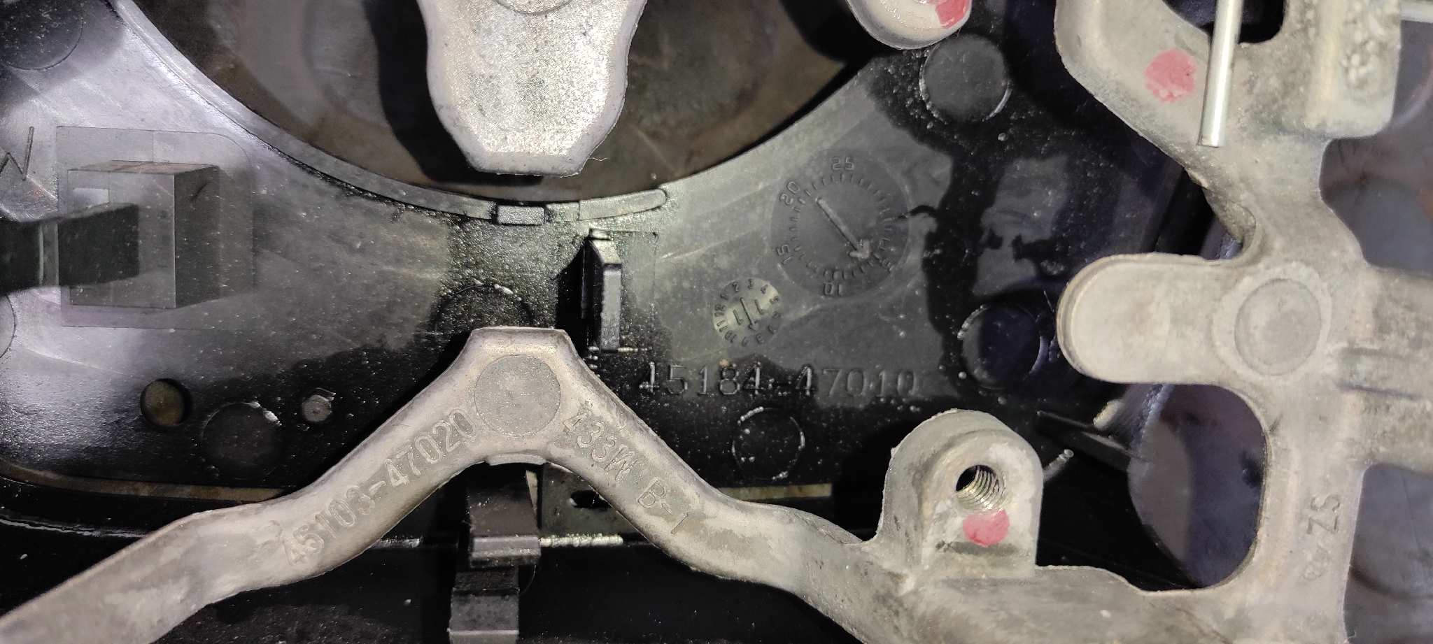 VOLANTE TOYOTA PRIUS (NHW30) - vista 2