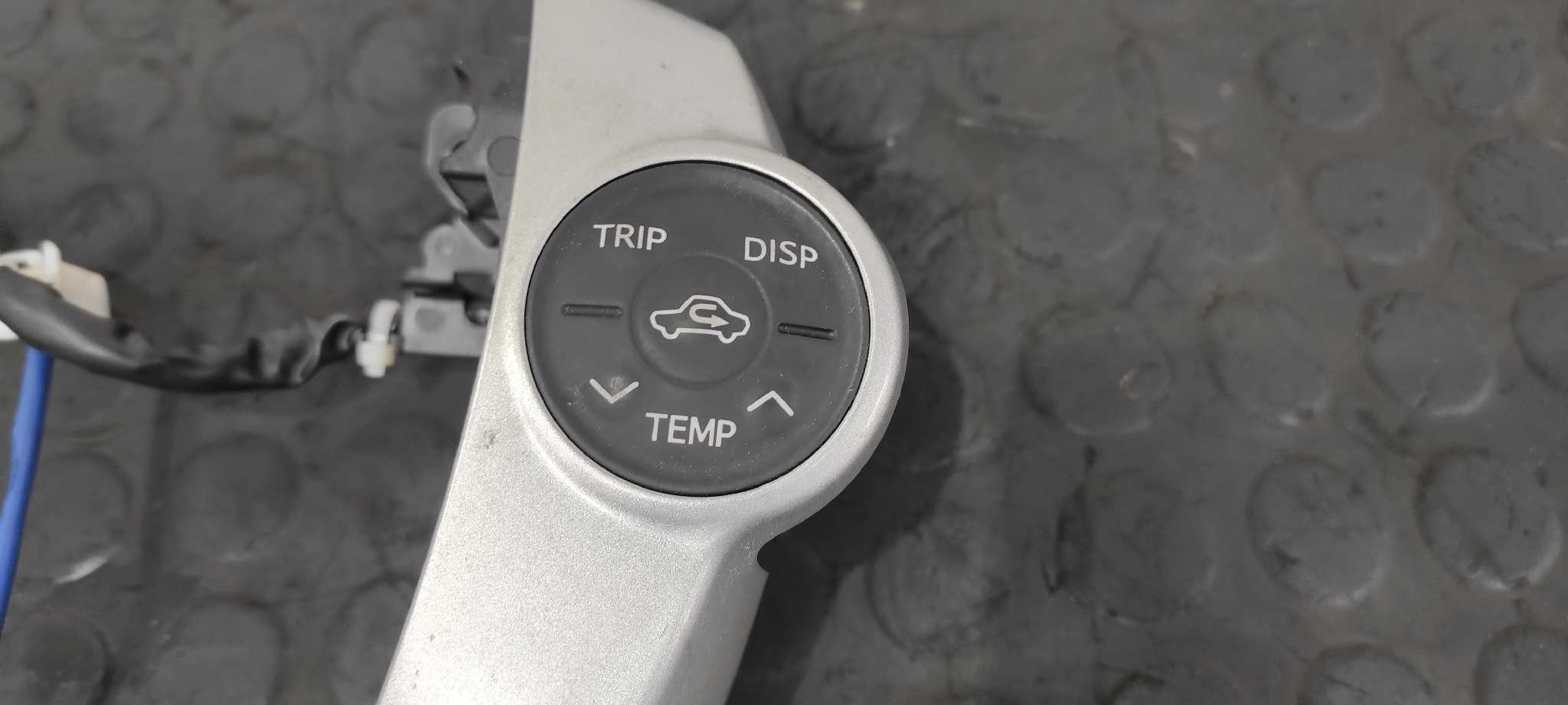 MANDO VOLANTE TOYOTA PRIUS (NHW30) - vista 5