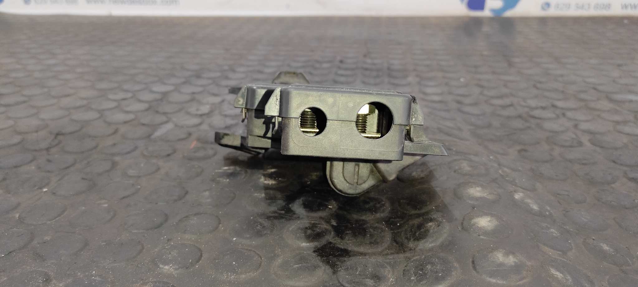 CAJA RELES / FUSIBLES BMW SERIE 7 (E65/E66) - vista 8