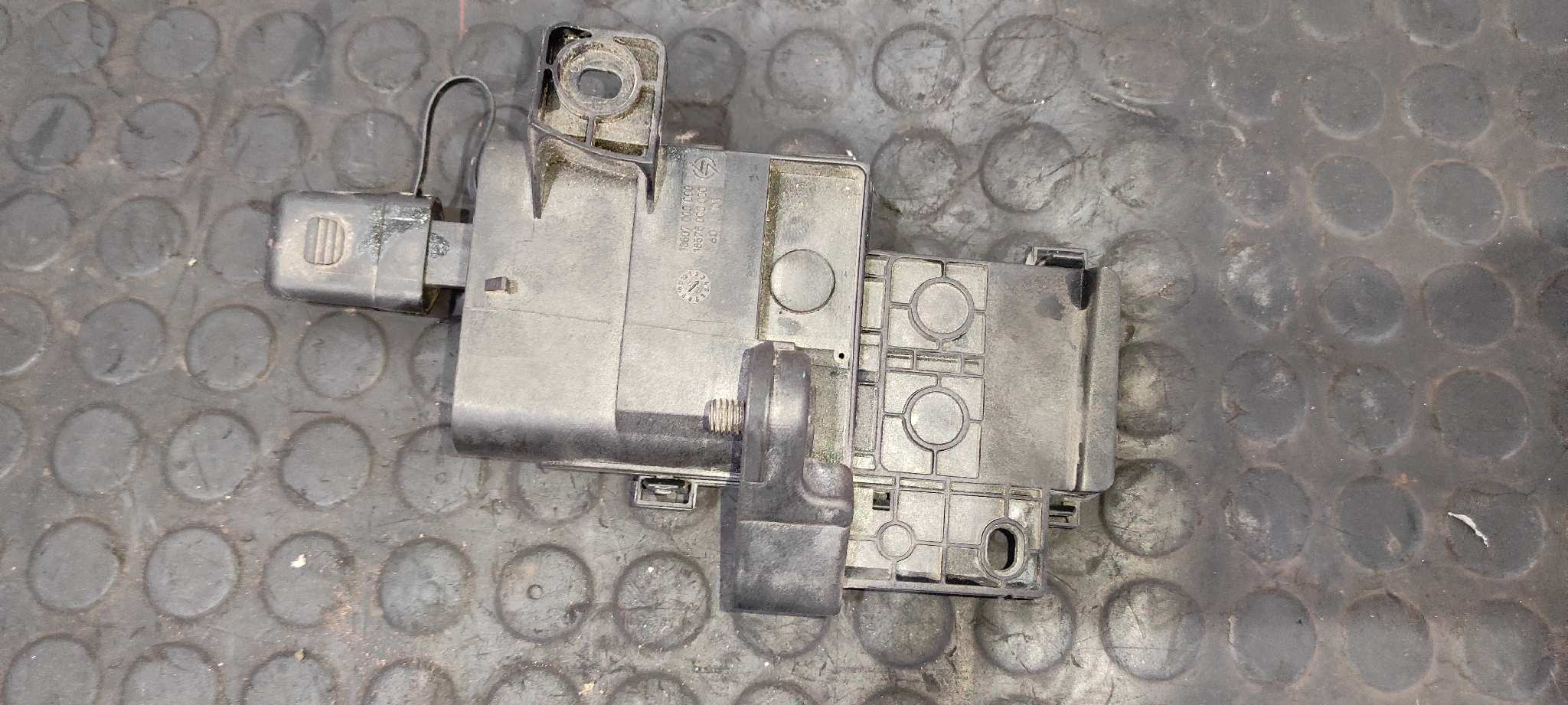 CAJA RELES / FUSIBLES BMW SERIE 7 (E65/E66) - vista 6