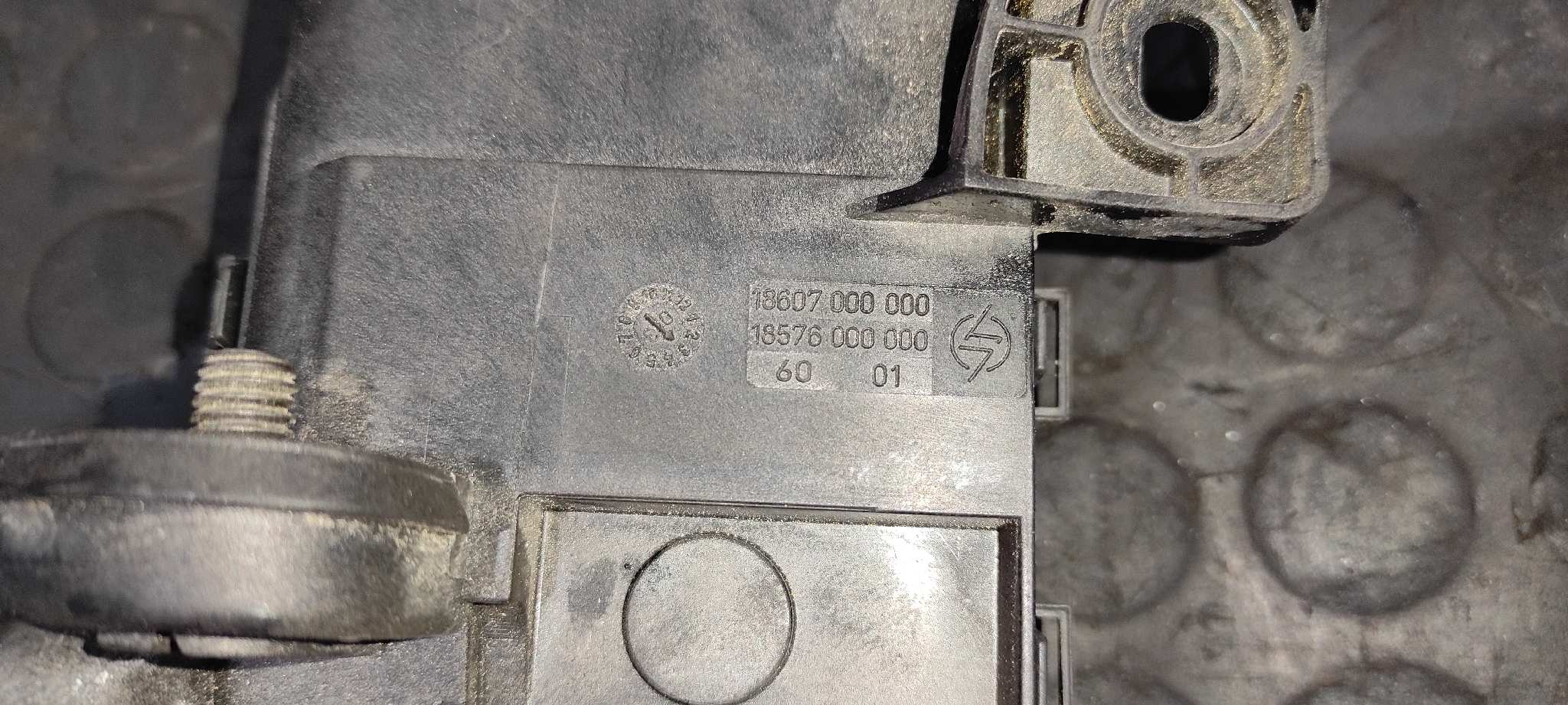 CAJA RELES / FUSIBLES BMW SERIE 7 (E65/E66) - vista 7