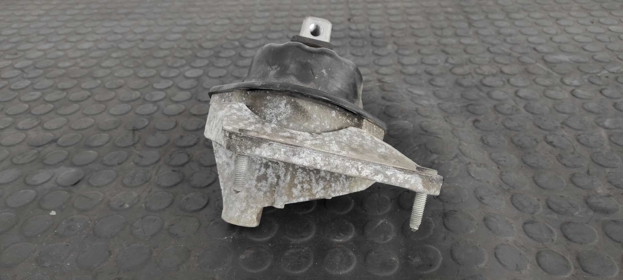 SOPORTE MOTOR BMW SERIE 7 (E65/E66) - vista 9