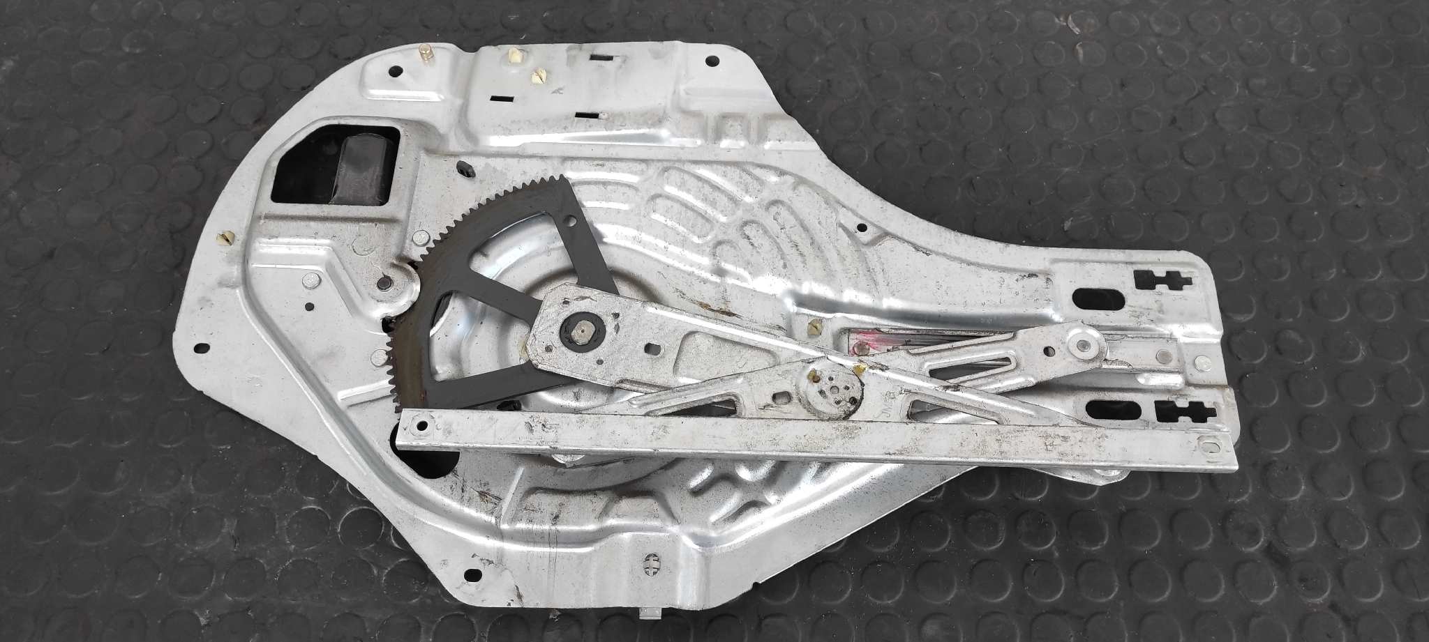 ELEVALUNAS DELANTERO IZQUIERDO HYUNDAI TUCSON (JM) - vista 3