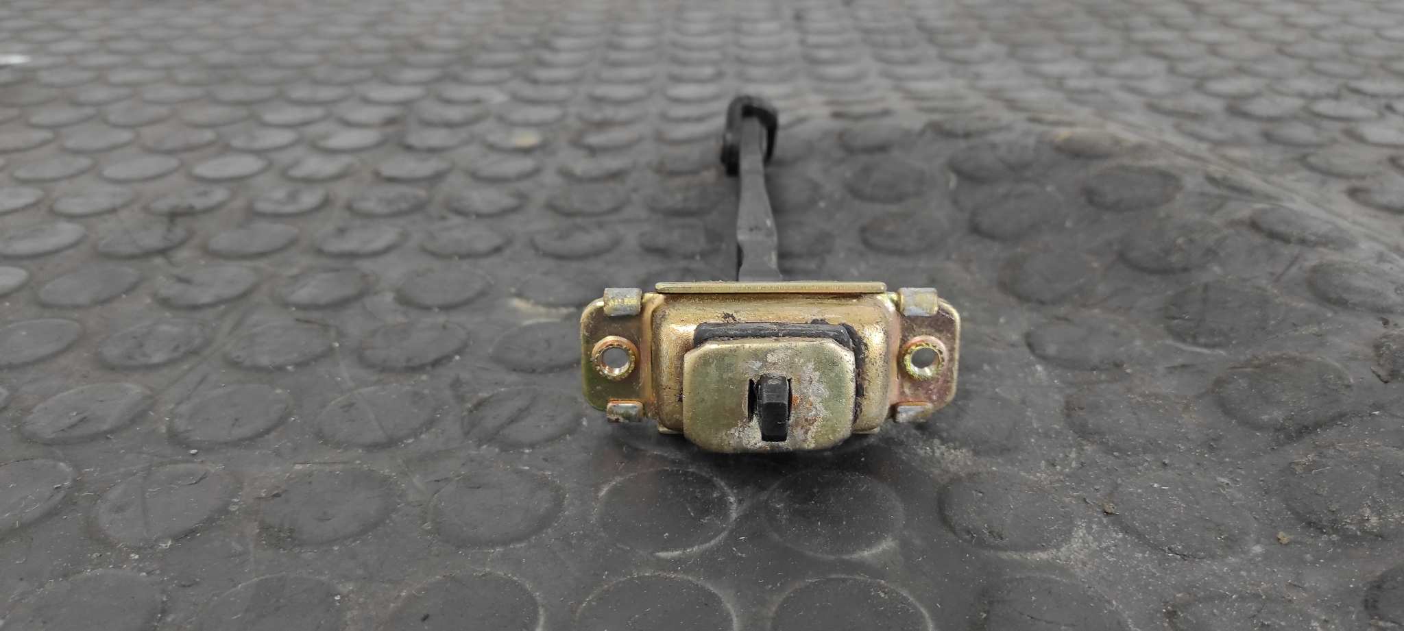 RETENEDOR PUERTA DERECHA HYUNDAI TUCSON (JM) - vista 4