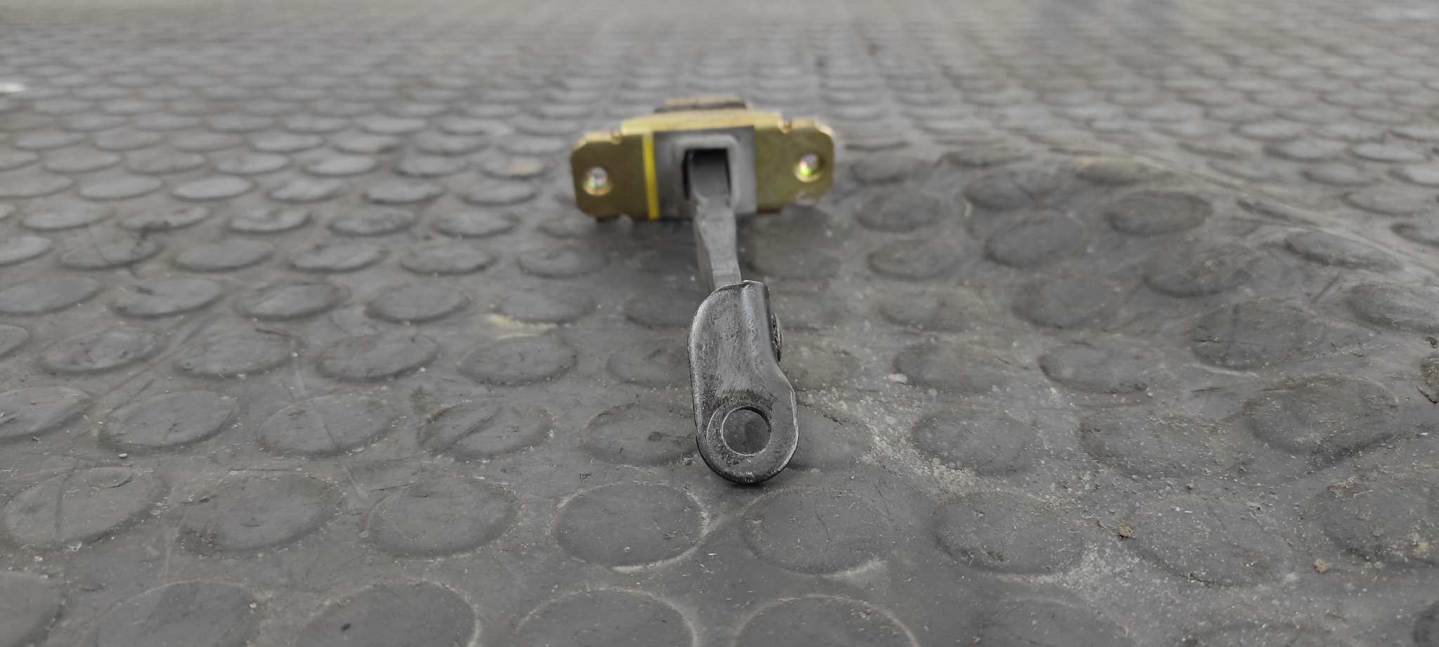 RETENEDOR PUERTA DERECHA HYUNDAI TUCSON (JM) - vista 2