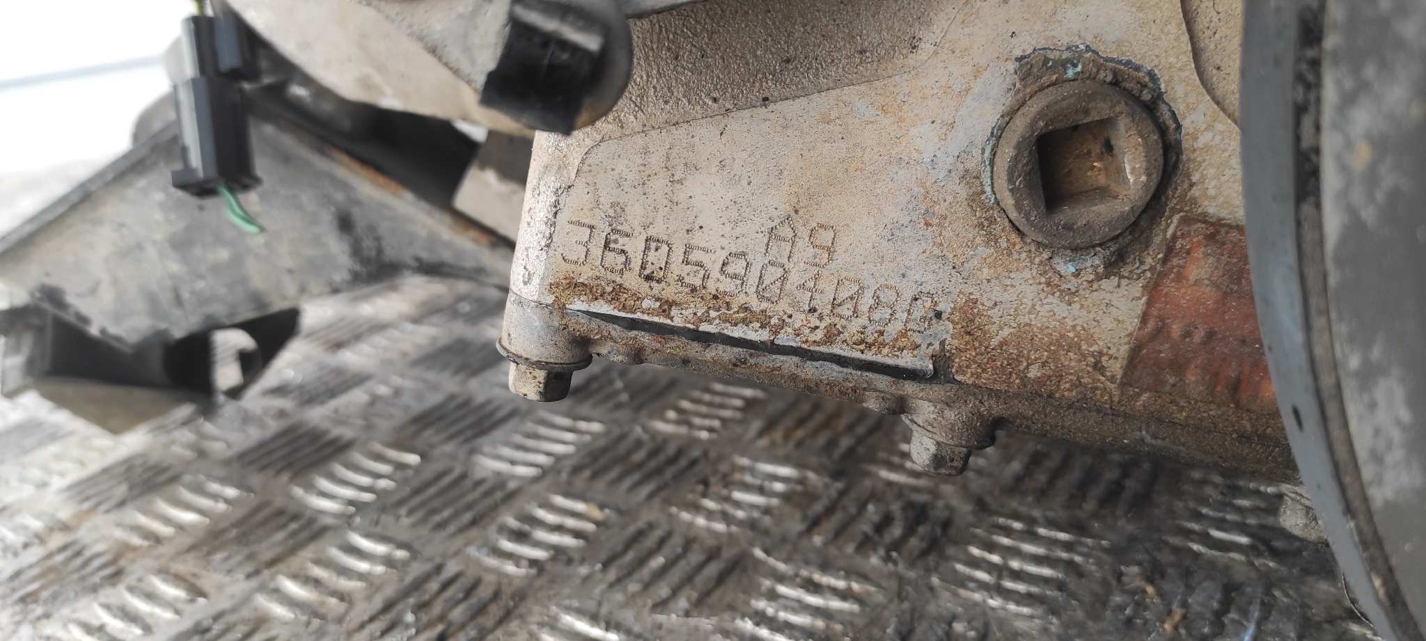 CAJA CAMBIOS LAND ROVER DISCOVERY (SALLJG/LJ) - vista 4