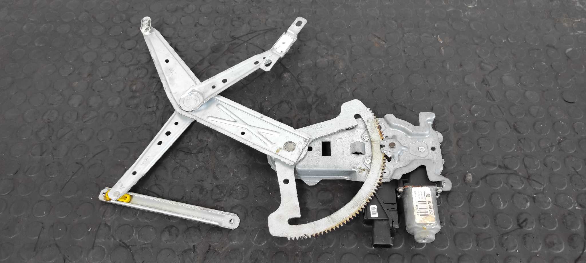 ELEVALUNAS DELANTERO DERECHO OPEL MERIVA