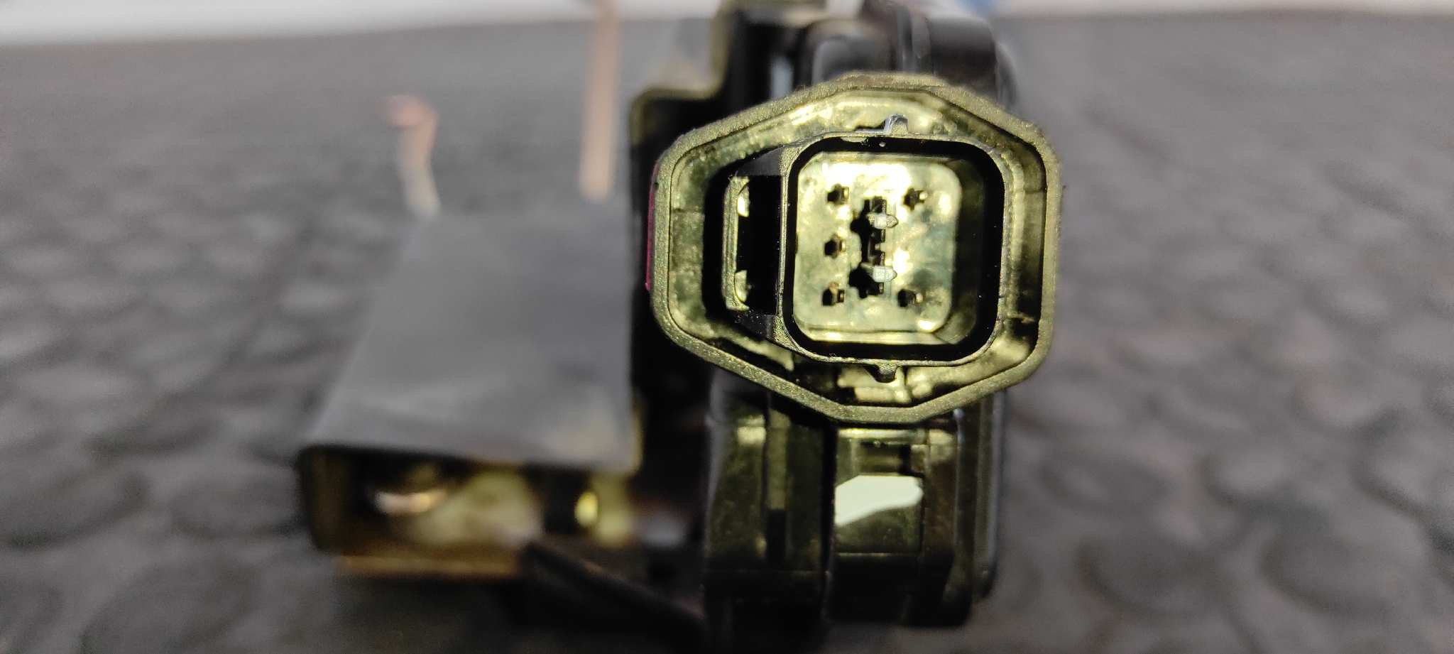 CERRADURA PUERTA DELANTERA DERECHA HYUNDAI TUCSON (JM) - vista 3