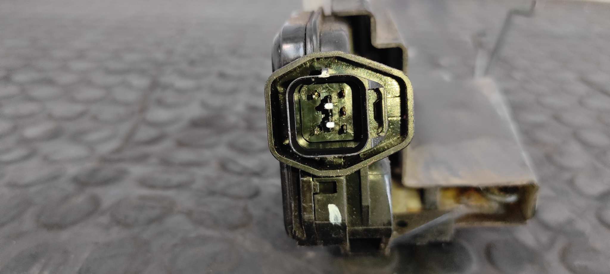 CERRADURA PUERTA DELANTERA IZQUIERDA HYUNDAI TUCSON (JM) - vista 3