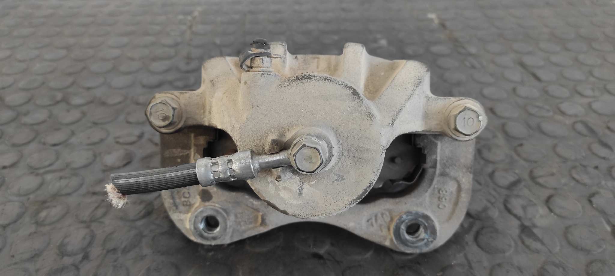 PINZA DE FRENO DELANTERA IZQUIERDA HYUNDAI TUCSON (JM) - vista 4