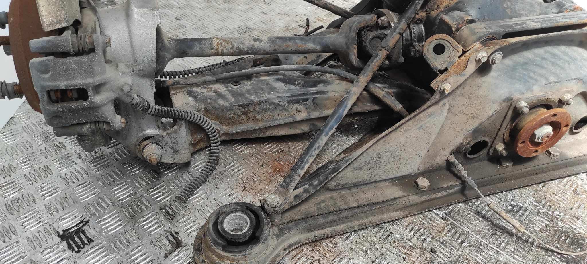 PUENTE TRASERO JAGUAR XJ6/12 4.0 - vista 4