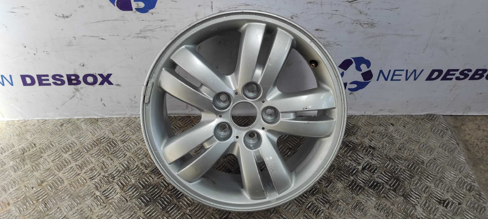 JUEGO LLANTAS HYUNDAI TUCSON (JM) - vista 2