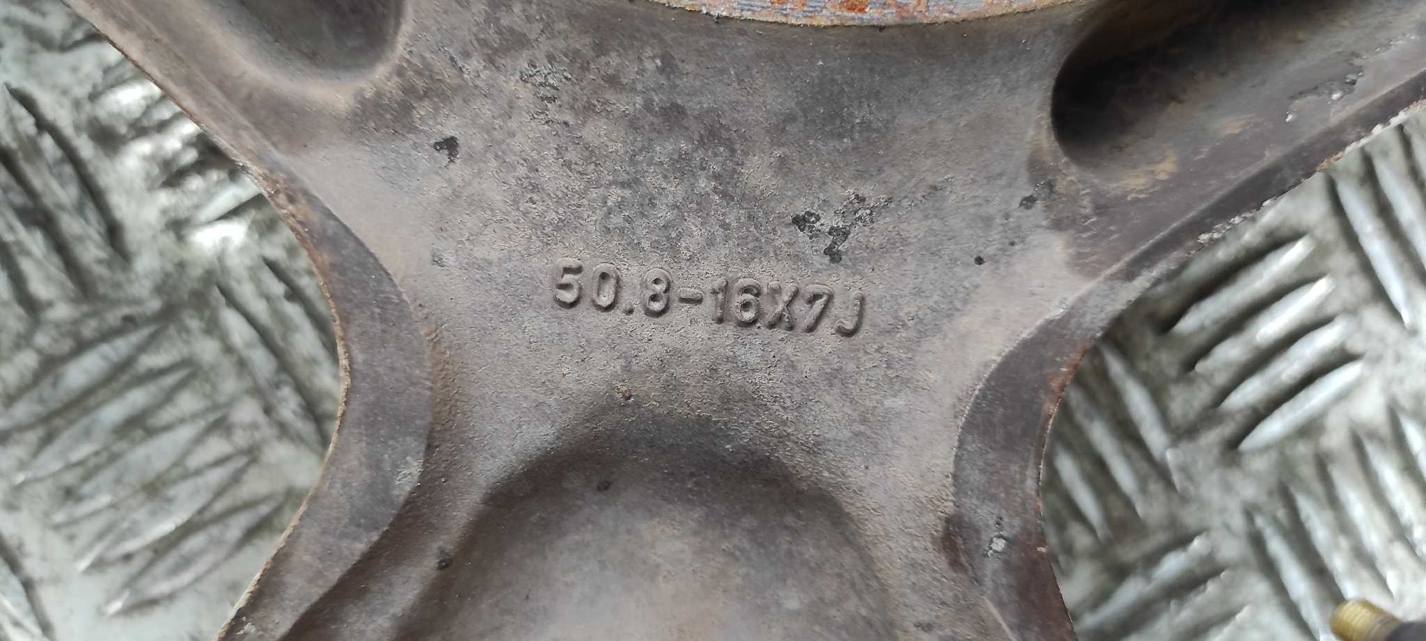 LLANTA CHRYSLER JEEP GR.CHEROKEE (WJ/WG) - vista 3