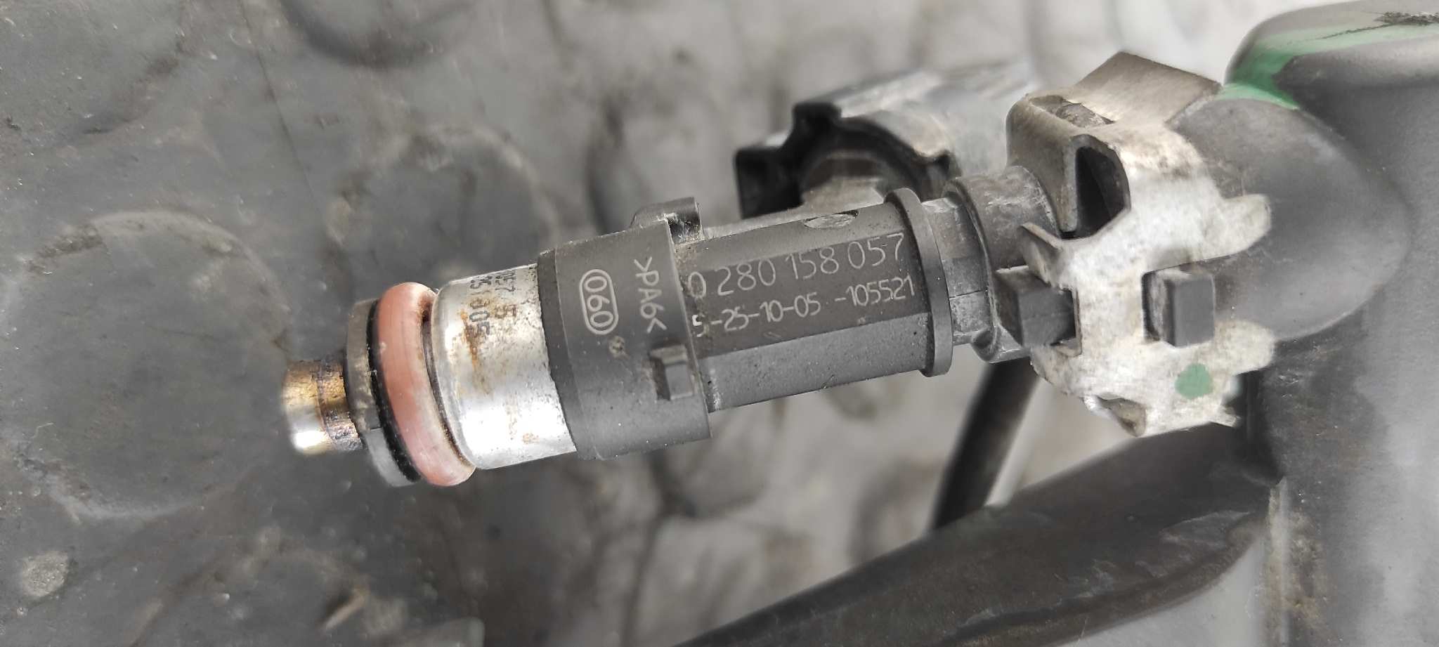 RAMPA INYECTORA PEUGEOT 307 CC (S1) - vista 6