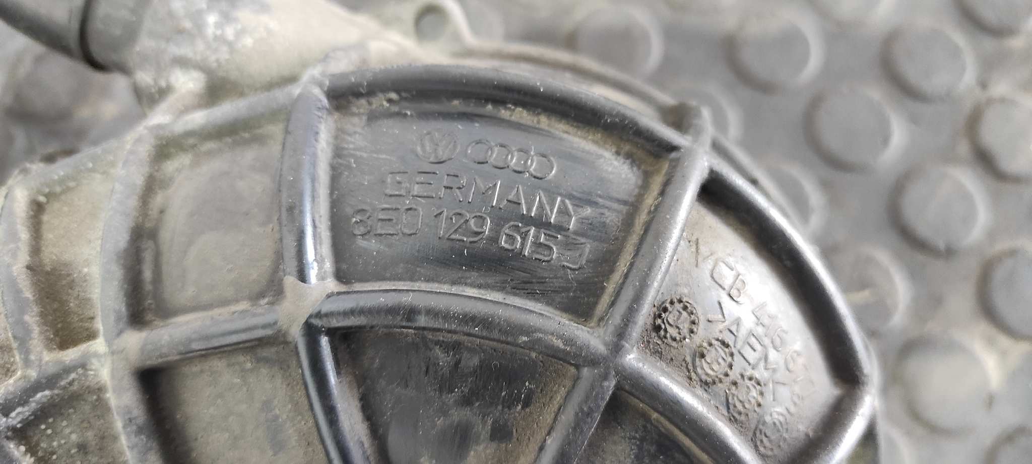 TUBO AUDI A4 BERLINA (8E) - vista 3