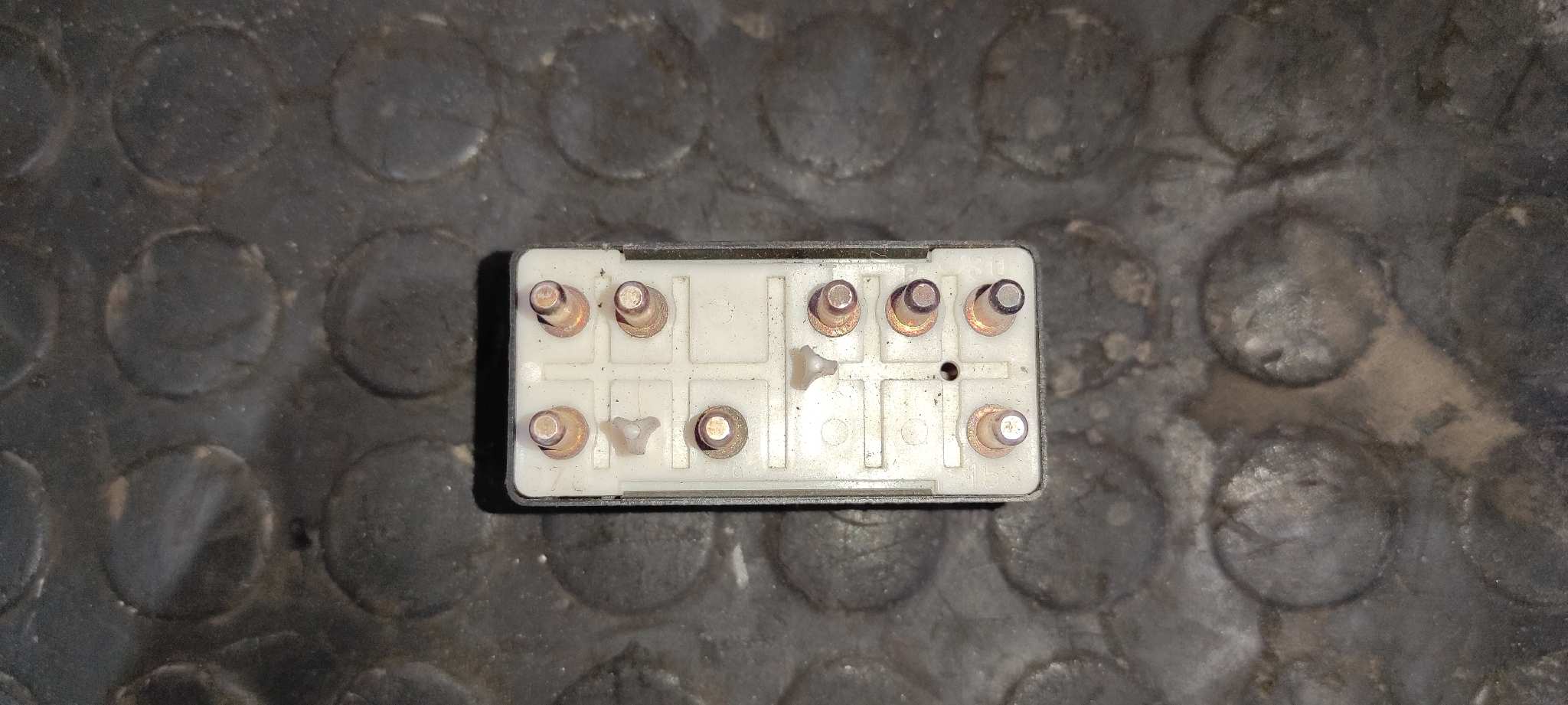 RELE MERCEDES-BENZ CLASE SL (W129) - vista 5