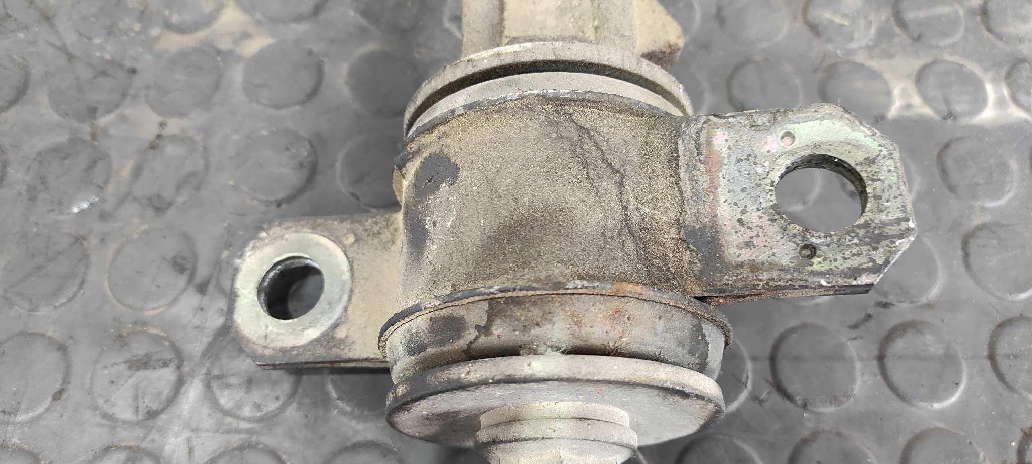 BRAZO IZQUIERDO INFERIOR DELANTERO FIAT DUCATO CAJA CERR. TECHO ELEVADO (DESDE 03.94) - vista 3