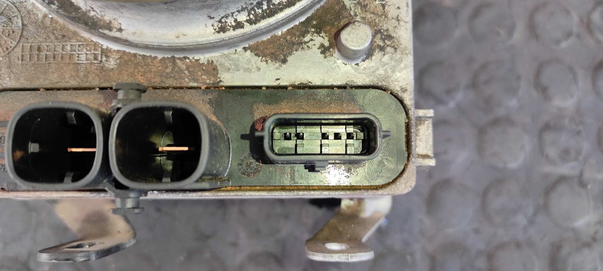 BOMBA DIRECCION DACIA SANDERO - vista 3